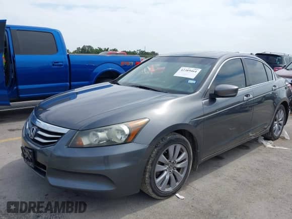 2011 Honda Accord EX z VIN 1HGCP2F78BA045470, wystawiony jako IAAI lot #42389464 z przebiegiem 118 045 mil mil oraz . Historia ofert i sprzedaży dostępna na DreamBid. Obrazek 2.