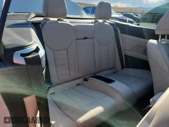 2023 BMW 4 Series 430i xDrive z VIN WBA43AT0XPCL39428, wystawiony jako Copart lot #69469135 z przebiegiem 10 959 mil mil oraz Szkoda całkowita • Salvage title. Historia ofert i sprzedaży dostępna na DreamBid. Obrazek 10.