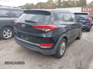 2016 Hyundai Tucson SE with VIN KM8J33A42GU091981, listed as a IAAI auction lot 43533689 with 166,062 mi miles and . Bid and sale history available at DreamBid. Image 4.