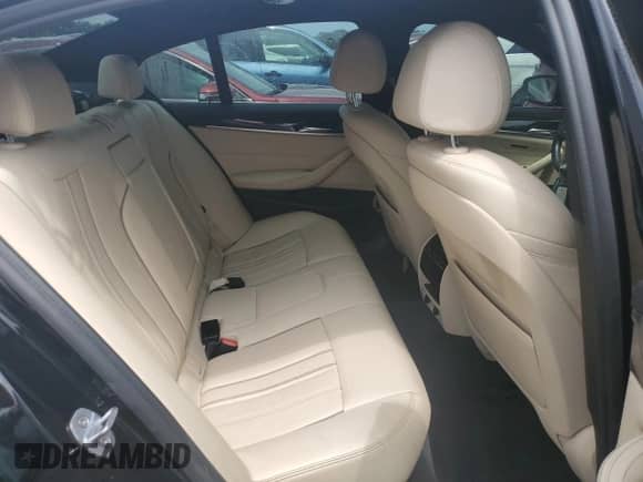 2019 BMW 5 Series 540i xDrive z VIN WBAJE7C5XKWD55540, wystawiony jako Copart lot #63302835 z przebiegiem 123 219 mil mil oraz Szkoda całkowita • Salvage title. Historia ofert i sprzedaży dostępna na DreamBid. Obrazek 10.