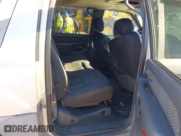 2004 Chevrolet Avalanche Z66 с VIN 3GNEC12T04G137281, выставлен на аукционе IAAI как лот 41813541 с пробегом 221 555 миль миль и . История ставок и продаж доступна на DreamBid. Изображение 8.