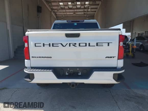 2022 Chevrolet Silverado 1500 RST with VIN 3GCUDEET3NG588260, listed as a IAAI auction lot 42844705 with 49,604 mi miles and . Bid and sale history available at DreamBid. Image 17.