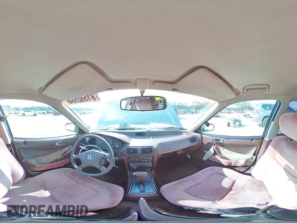 1990 Honda Accord с VIN 1HGCB7658LA103783, выставлен на аукционе Copart как лот 81592564 с пробегом 239 747 миль миль и Списание • Salvage title. История ставок и продаж доступна на DreamBid. Изображение 13.