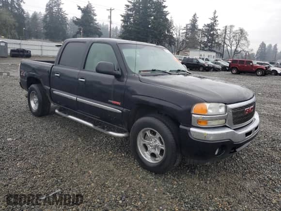 2006 GMC Sierra 1500 SLT z VIN 2GTEK13N061279895, wystawiony jako Copart lot #87251354 z przebiegiem 210 460 mil mil oraz Szkoda całkowita • Salvage title. Historia ofert i sprzedaży dostępna na DreamBid. Obrazek 4.