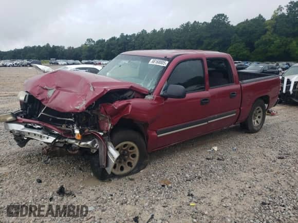 2007 Chevrolet Silverado 1500 LS with VIN 2GCEC13V371108119, listed as a Copart auction lot 68168005 with 289,184 mi miles and Salvage title. Bid and sale history available at DreamBid. Image 1.