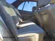 1996 Toyota Camry DX z VIN 4T1BG12K1TU751173, wystawiony jako Copart lot #69909135 z przebiegiem 134 247 mil mil oraz Szkoda całkowita • Salvage title. Historia ofert i sprzedaży dostępna na DreamBid. Obrazek 10.