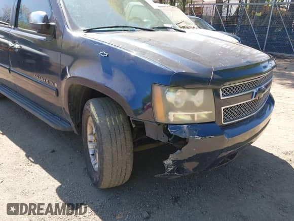 2008 Chevrolet Suburban 3LT z VIN 1GNFK16368J138876, wystawiony jako IAAI lot #42039588 z przebiegiem 318 374 mil mil oraz . Historia ofert i sprzedaży dostępna na DreamBid. Obrazek 6.