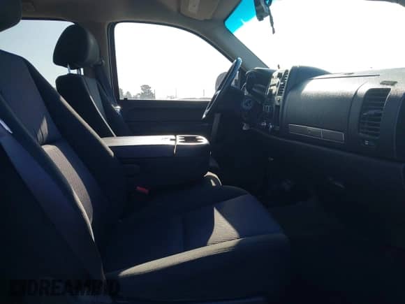 2011 Chevrolet Silverado 1500 LT с VIN 3GCPCSEA3BG242797, выставлен на аукционе IAAI как лот 42772117 с пробегом 164 657 миль миль и . История ставок и продаж доступна на DreamBid. Изображение 5.