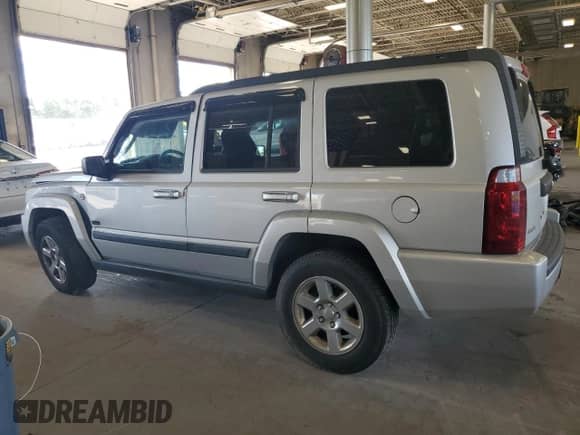 2007 Jeep Commander Sport с VIN 1J8HG48P07C671550, выставлен на аукционе Copart как лот 69456645 с пробегом 204 724 миль миль и Списание • Salvage title. История ставок и продаж доступна на DreamBid. Изображение 2.