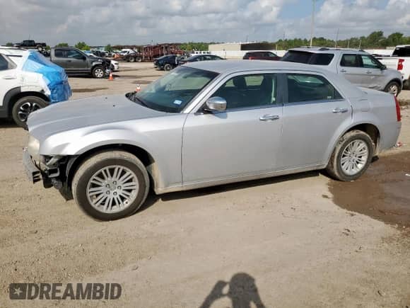 2010 Chrysler 300 Touring Signature с VIN 2C3CA5CV0AH167460, выставлен на аукционе Copart как лот 68633615 с пробегом 163 400 миль миль и Списание • Salvage title. История ставок и продаж доступна на DreamBid. Изображение 1.