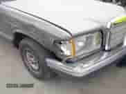 1982 Mercedes-Benz 300 SD z VIN WDBCB20A2CB021029, wystawiony jako IAAI lot #42752691 z przebiegiem 183 390 mil mil oraz . Historia ofert i sprzedaży dostępna na DreamBid. Obrazek 6.