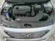 2017 Hyundai Sonata Sport z VIN 5NPE34AF6HH581719, wystawiony jako Copart lot #89673375 z przebiegiem 98 149 mil mil oraz Szkoda całkowita • Salvage title. Historia ofert i sprzedaży dostępna na DreamBid. Obrazek 13.