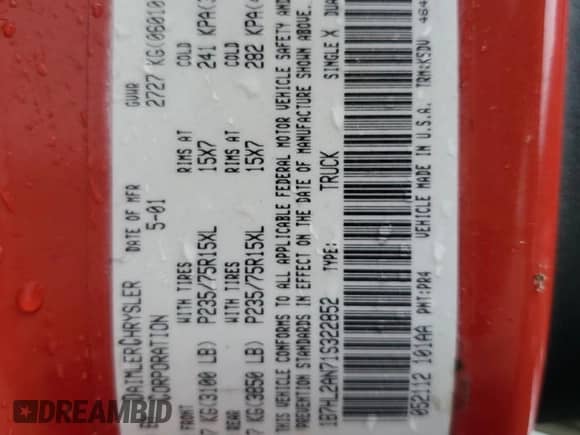 2001 Dodge Dakota Sport with VIN 1B7HL2AN71S322852, listed as a Copart auction lot 70880305 with 302,383 mi miles and Salvage title. Bid and sale history available at DreamBid. Image 12.