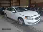 2015 Volvo S60 T5 Premier с VIN YV1612TKXF1348479, выставлен на аукционе IAAI как лот 42555934 с пробегом 138 062 миль миль и . История ставок и продаж доступна на DreamBid. Изображение 1.