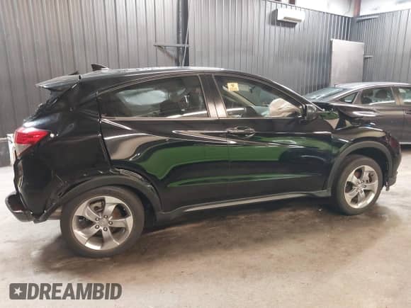 2021 Honda HR-V LX с VIN 3CZRU6H31MM703777, выставлен на аукционе IAAI как лот 42158330 с пробегом 52 107 миль миль и . История ставок и продаж доступна на DreamBid. Изображение 13.