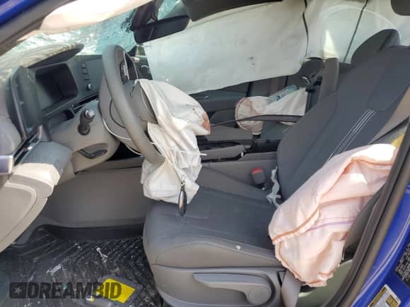 2025 Hyundai Elantra SEL Sport z VIN KMHLM4DJ2SU141798, wystawiony jako Copart lot #65800455 z przebiegiem 3 902 mil mil oraz Szkoda całkowita • Salvage title. Historia ofert i sprzedaży dostępna na DreamBid. Obrazek 7.