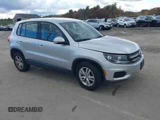 2014 Volkswagen Tiguan S с VIN WVGBV3AXXEW596502, выставлен на аукционе IAAI как лот 43538779 с пробегом 111 908 миль миль и . История ставок и продаж доступна на DreamBid. Изображение 1.