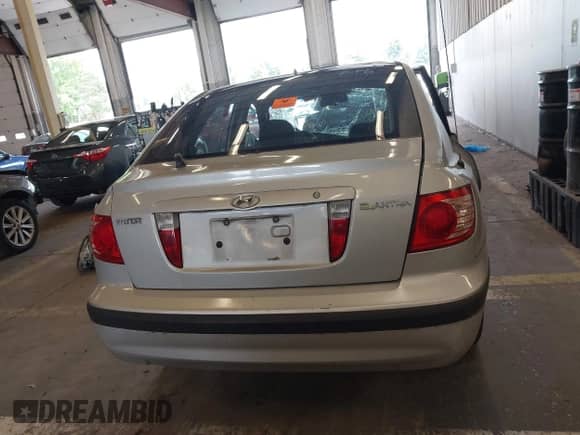 2006 Hyundai Elantra GLS с VIN KMHDN56D46U203349, выставлен на аукционе IAAI как лот 42614470 с пробегом Не указан миль и . История ставок и продаж доступна на DreamBid. Изображение 16.