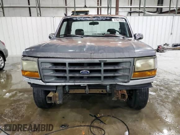 1993 Ford F-150 with VIN 2FTDF15Y4PCA19318, listed as a Copart auction lot 41641995 with 188,236 mi miles and Non repairable. Bid and sale history available at DreamBid. Image 5.