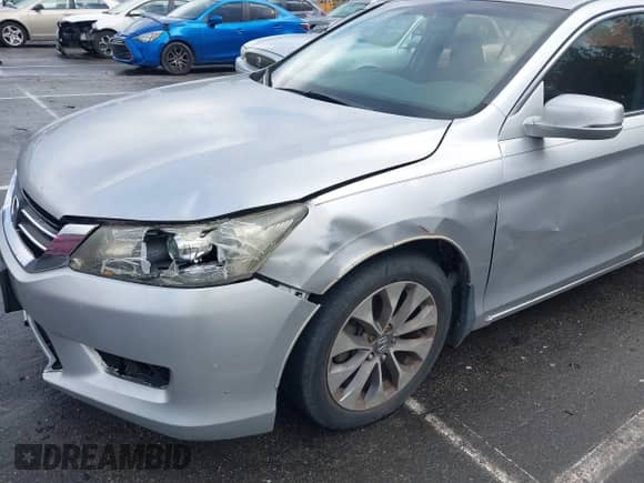 2014 Honda Accord EX с VIN 1HGCR2E74EA117328, выставлен на аукционе IAAI как лот 43554893 с пробегом 257 221 миль миль и . История ставок и продаж доступна на DreamBid. Изображение 17.