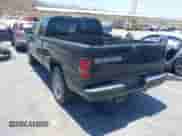 2000 Dodge 1500 z VIN 3B7HC13Z4YG109658, wystawiony jako IAAI lot #42619118 z przebiegiem 290 794 mil mil oraz . Historia ofert i sprzedaży dostępna na DreamBid. Obrazek 3.