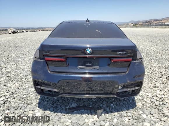 2020 BMW 7 Series 740i with VIN WBA7T2C02LGF96611, listed as a Copart auction lot 61451935 with 61,185 mi miles and Salvage title. Bid and sale history available at DreamBid. Image 6.