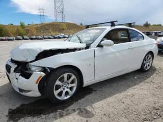 2008 BMW 3 Series 335xi с VIN WBAWC73528E064859, выставлен на аукционе Copart как лот 84172375 с пробегом 103 941 миль миль и Списание • Salvage title. История ставок и продаж доступна на DreamBid. Изображение 1.