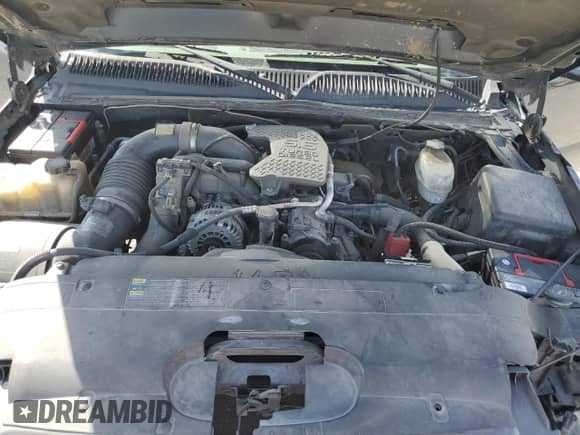 2006 Chevrolet Silverado 3500 SRW Wrk Trk с VIN 1GCHK33D56F258274, выставлен на аукционе Copart как лот 51115455 с пробегом 275 326 миль миль и Списание • Salvage title. История ставок и продаж доступна на DreamBid. Изображение 11.