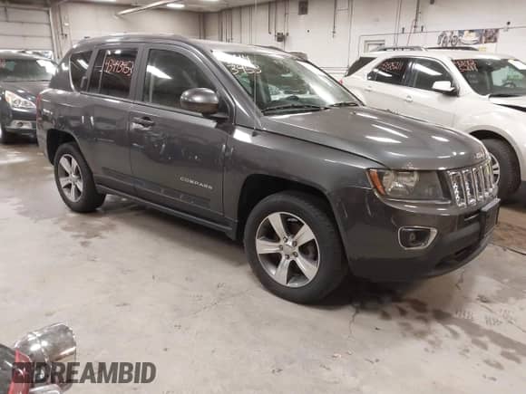 2016 Jeep Compass High Altitude с VIN 1C4NJDEB7GD791828, выставлен на аукционе IAAI как лот 43443453 с пробегом 131 495 миль миль и . История ставок и продаж доступна на DreamBid. Изображение 1.