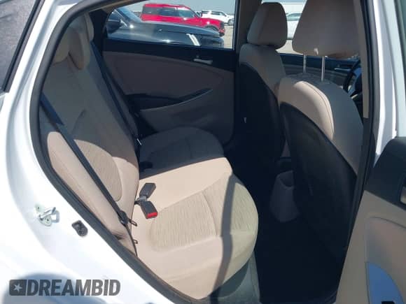 2017 Hyundai Accent Value Edition с VIN KMHCT4AE6HU321272, выставлен на аукционе IAAI как лот 43314917 с пробегом 42 704 миль миль и . История ставок и продаж доступна на DreamBid. Изображение 8.