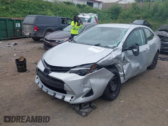 2019 Toyota Corolla L с VIN 2T1BURHE0KC153732, выставлен на аукционе IAAI как лот 43056439 с пробегом 59 758 миль миль и . История ставок и продаж доступна на DreamBid. Изображение 6.