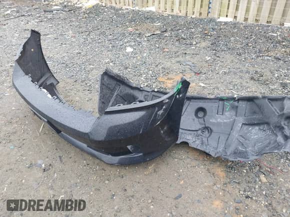 2015 Ram 1500 Express with VIN 1C6RR6FT3FS591379, listed as a IAAI auction lot 41725755 with 192,204 mi miles and . Bid and sale history available at DreamBid. Image 18.