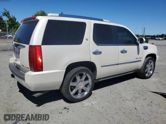 2009 Cadillac Escalade с VIN 1GYFC43519R118397, выставлен на аукционе Copart как лот 64628135 с пробегом 150 212 миль миль и Чистый • Clean title. История ставок и продаж доступна на DreamBid. Изображение 3.