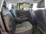 2017 Chevrolet Tahoe Premier z VIN 1GNSKCKC7HR233996, wystawiony jako Copart lot #69144595 z przebiegiem 107 612 mil mil oraz Szkoda całkowita • Salvage title. Historia ofert i sprzedaży dostępna na DreamBid. Obrazek 11.