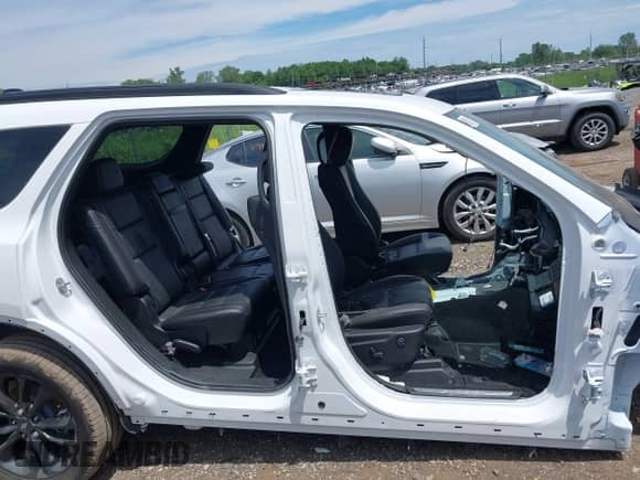 2024 Dodge Durango R/T Plus with VIN 1C4SDJCT7RC143659, listed as a IAAI auction lot 39734199 with Not provided miles and . Bid and sale history available at DreamBid. Image 12.