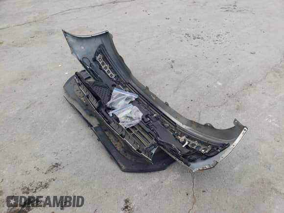 2015 Hyundai Genesis 3.8L with VIN KMHGN4JE4FU075413, listed as a Copart auction lot 86086635 with 153,203 mi miles and Salvage title. Bid and sale history available at DreamBid. Image 12.