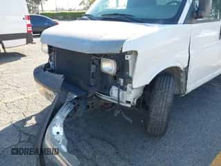 2008 Chevrolet Express Cargo с VIN 1GCHG39K681133713, выставлен на аукционе IAAI как лот 43304856 с пробегом 125 324 миль миль и . История ставок и продаж доступна на DreamBid. Изображение 6.