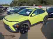 2024 Hyundai Kona SEL z VIN KM8HB3AB3RU135554, wystawiony jako IAAI lot #43535758 z przebiegiem 45 703 mil mil oraz . Historia ofert i sprzedaży dostępna na DreamBid. Obrazek 17.