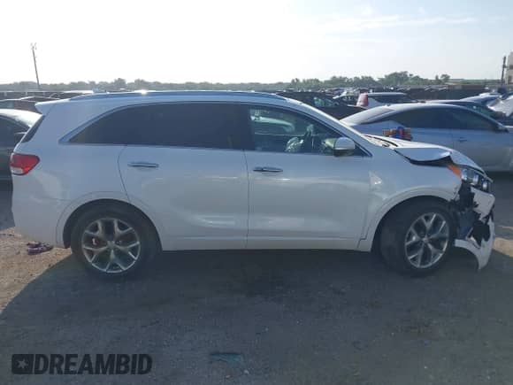 2016 Kia Sorento SXL with VIN 5XYPK4A55GG087778, listed as a IAAI auction lot 42431414 with 142,525 mi miles and . Bid and sale history available at DreamBid. Image 13.