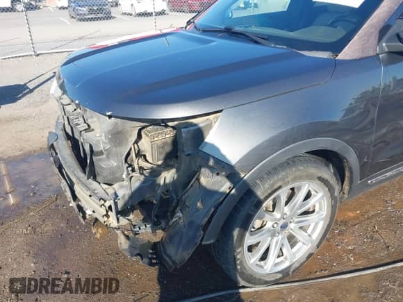 2017 Ford Explorer Limited z VIN 1FM5K7F87HGC69830, wystawiony jako IAAI lot #43295233 z przebiegiem 189 887 mil mil oraz . Historia ofert i sprzedaży dostępna na DreamBid. Obrazek 20.