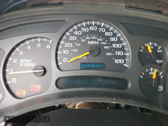 2004 Chevrolet Silverado 2500HD LS with VIN 1GCHK29U84E123245, listed as a Copart auction lot 54504555 with 257,860 mi miles and Clean title. Bid and sale history available at DreamBid. Image 9.