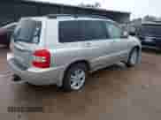 2007 Toyota Highlander with VIN JTEGW21A270020336, listed as a IAAI auction lot 42101720 with 206,279 mi miles and . Bid and sale history available at DreamBid. Image 4.