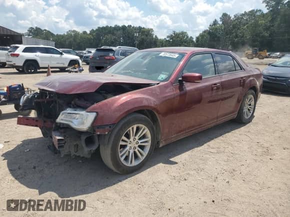 2016 Chrysler 300 Limited с VIN 2C3CCAAG3GH295658, выставлен на аукционе Copart как лот 70573645 с пробегом 126 676 миль миль и Списание • Salvage title. История ставок и продаж доступна на DreamBid. Изображение 1.