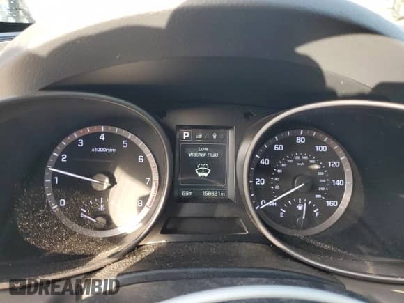 2017 Hyundai Santa Fe SE z VIN KM8SMDHFXHU221540, wystawiony jako Copart lot #85174315 z przebiegiem 158 821 mil mil oraz Szkoda całkowita • Salvage title. Historia ofert i sprzedaży dostępna na DreamBid. Obrazek 9.