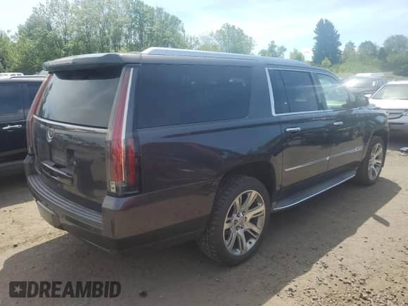 2015 Cadillac Escalade ESV Luxury с VIN 1GYS4HKJ1FR168990, выставлен на аукционе Copart как лот 59574865 с пробегом 164 840 миль миль и Списание • Salvage title. История ставок и продаж доступна на DreamBid. Изображение 3.