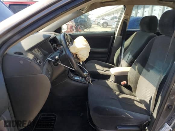 2008 Toyota Corolla CE z VIN 2T1BR32EX8C881154, wystawiony jako Copart lot #86642795 z przebiegiem 243 081 mil mil oraz Czysty tytuł • Clean title. Historia ofert i sprzedaży dostępna na DreamBid. Obrazek 7.