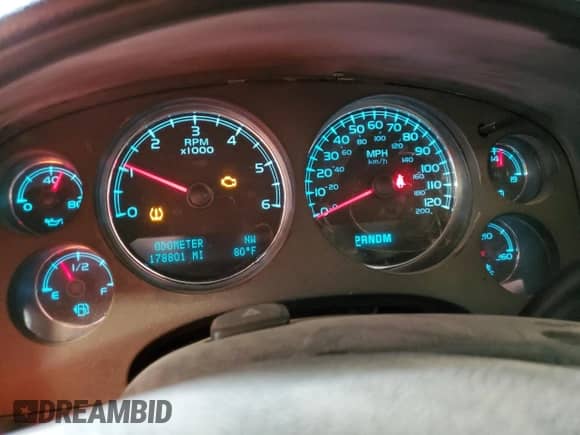 2010 Chevrolet Silverado 1500 LTZ с VIN 1GCSKTE33AZ169126, выставлен на аукционе Copart как лот 54597345 с пробегом 178 801 миль миль и Чистый • Clean title. История ставок и продаж доступна на DreamBid. Изображение 9.
