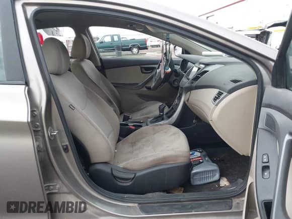 2014 Hyundai Elantra SE с VIN 5NPDH4AE7EH530939, выставлен на аукционе IAAI как лот 43357117 с пробегом 198 691 миль миль и . История ставок и продаж доступна на DreamBid. Изображение 5.
