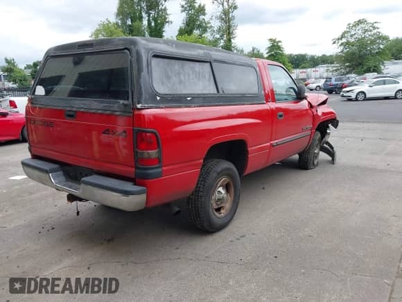 2001 Dodge 1500 with VIN 1B7HF16Y71S211772, listed as a IAAI auction lot 42605711 with 281,479 mi miles and . Bid and sale history available at DreamBid. Image 4.