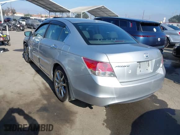 2009 Honda Accord EX-L with VIN 1HGCP36809A028008, listed as a IAAI auction lot 41217826 with 117,219 mi miles and . Bid and sale history available at DreamBid. Image 3.